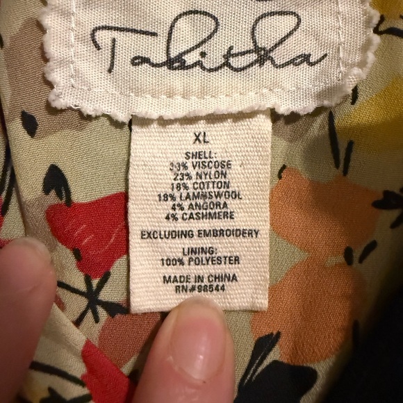 Tabitha Black Cardigan with White Floral Embroidery - Picture 3 of 4